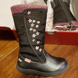 See Kai Run Toddler Boots - NIB - 9.5 (EU 26)